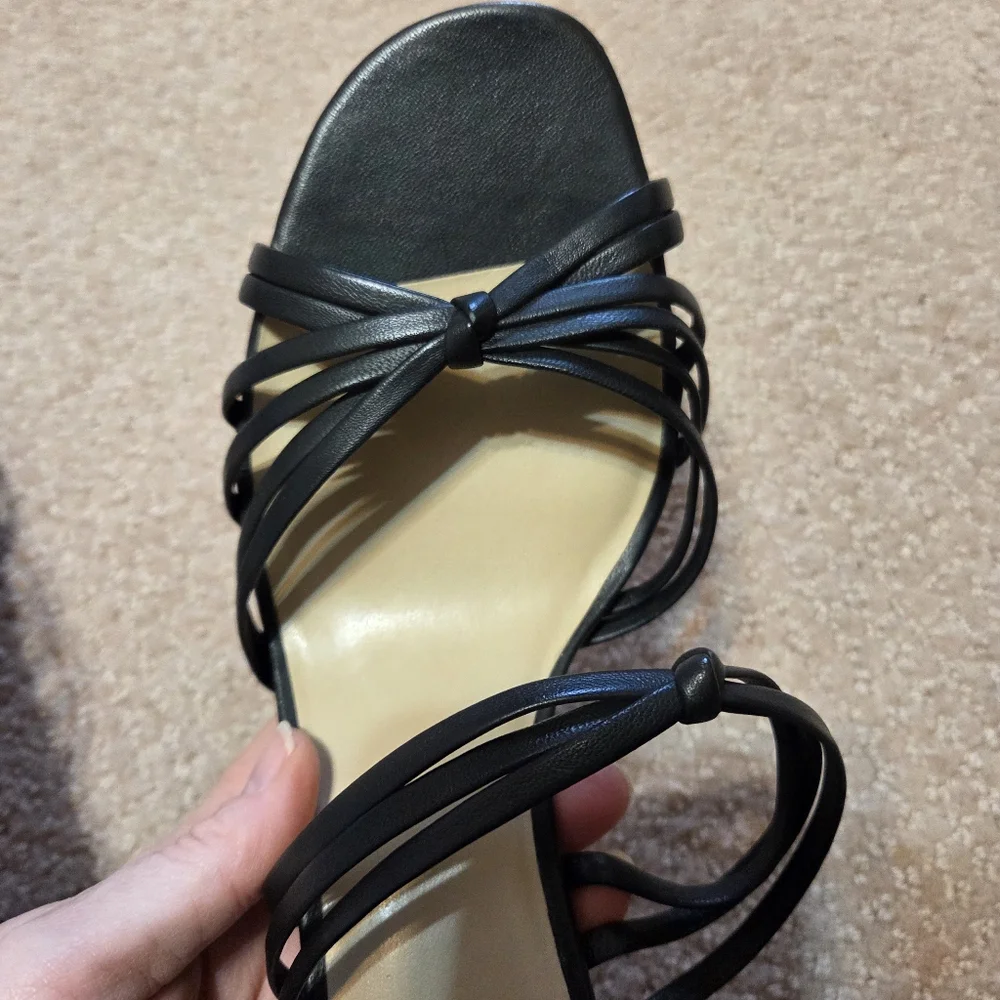 Ann Taylor Ellis Leather Knot Heeled Sandals in black Elegant‎ Sophisticated 10